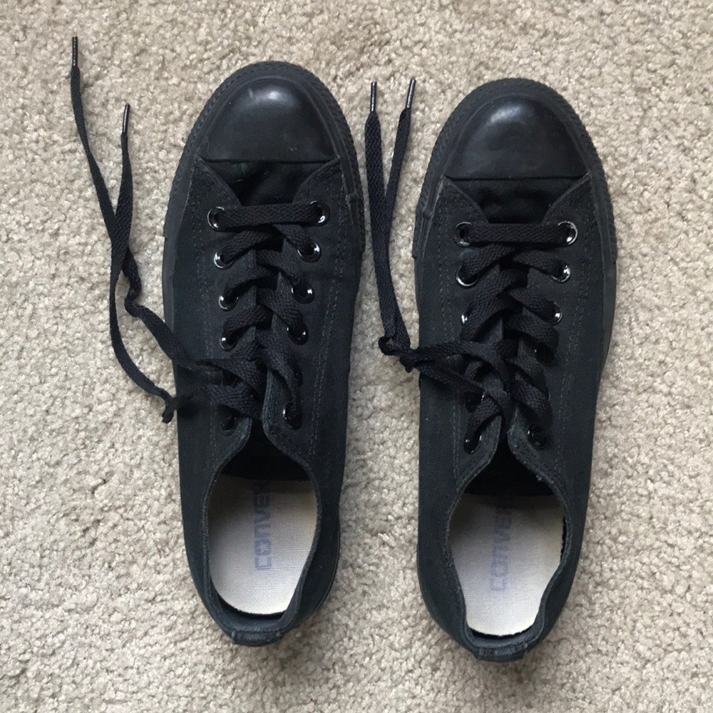 Black converse